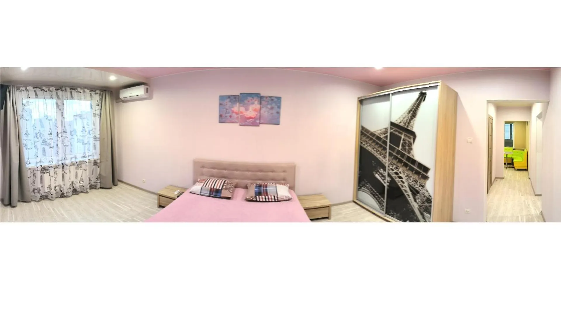 Apartment Near Metro Pozniaky Киев