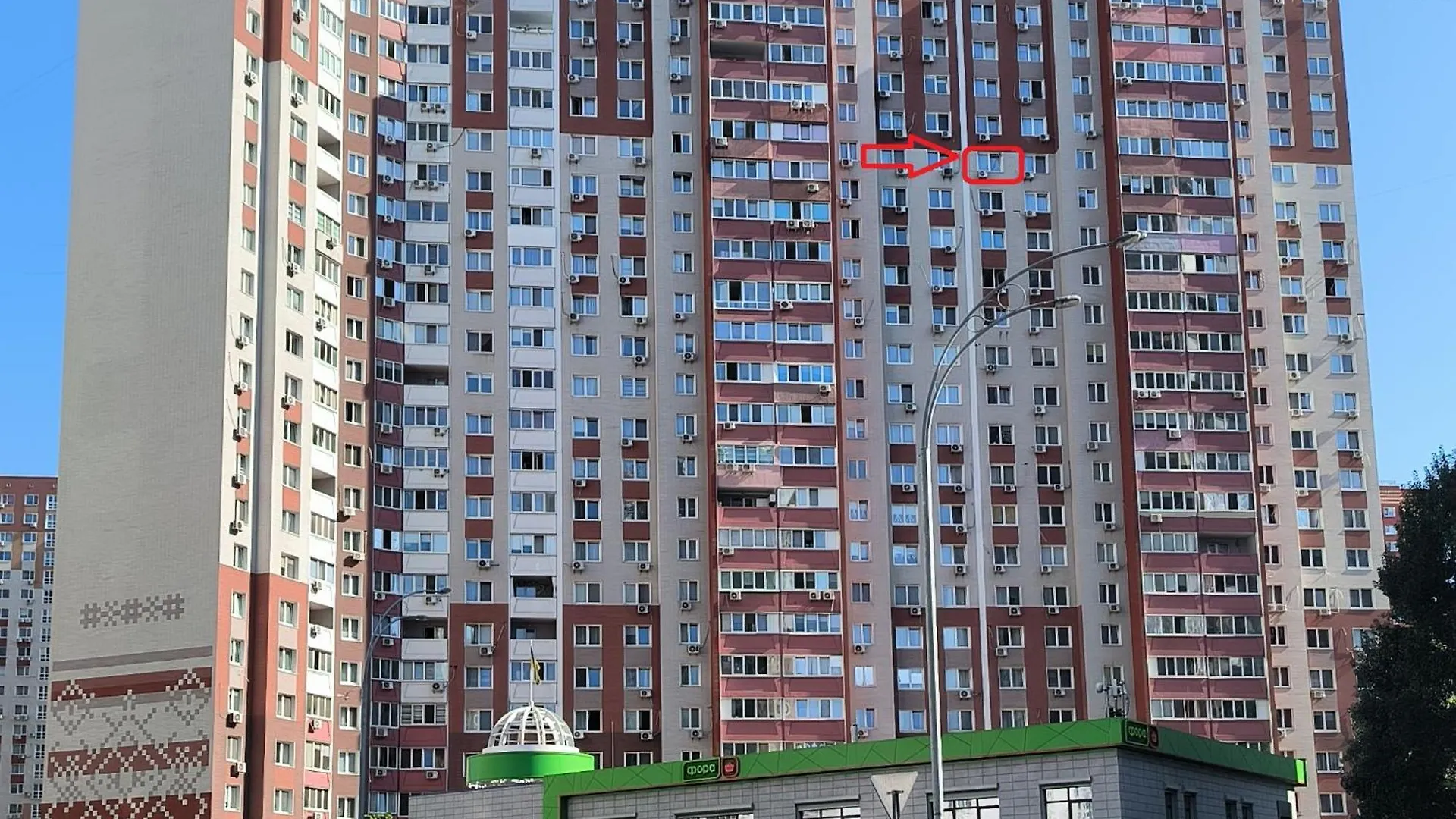 Apartment Near Metro Pozniaky Киев